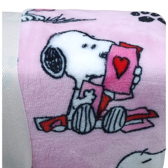 Peanuts Snoopy VelvetLoft Twin Blanket Berkshire 60x90" Pink Paws Valentines - Picture 7 of 8